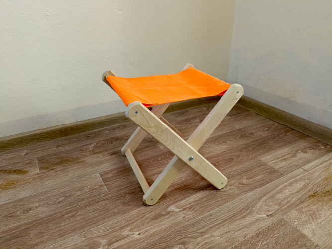 Табурет складной деревянный в Кургане