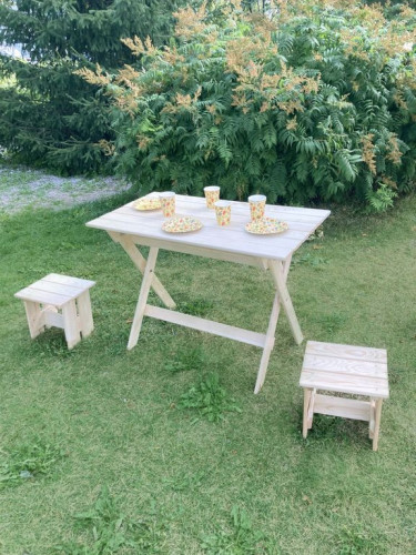 Стол складной деревянный в Кургане
