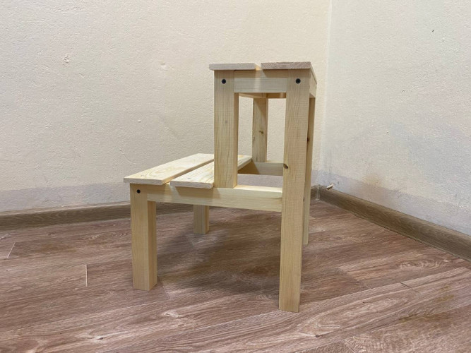 Табурет-стремянка деревянный в Кургане
